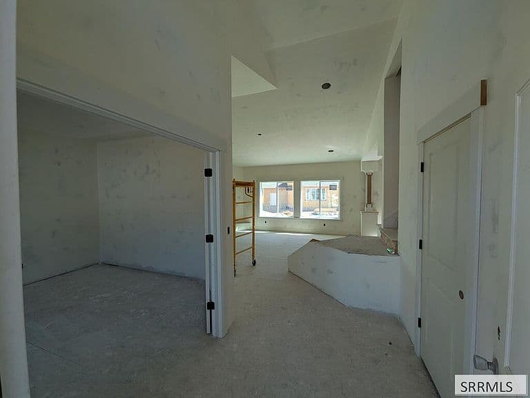 4541 Greystone Ln photo 2