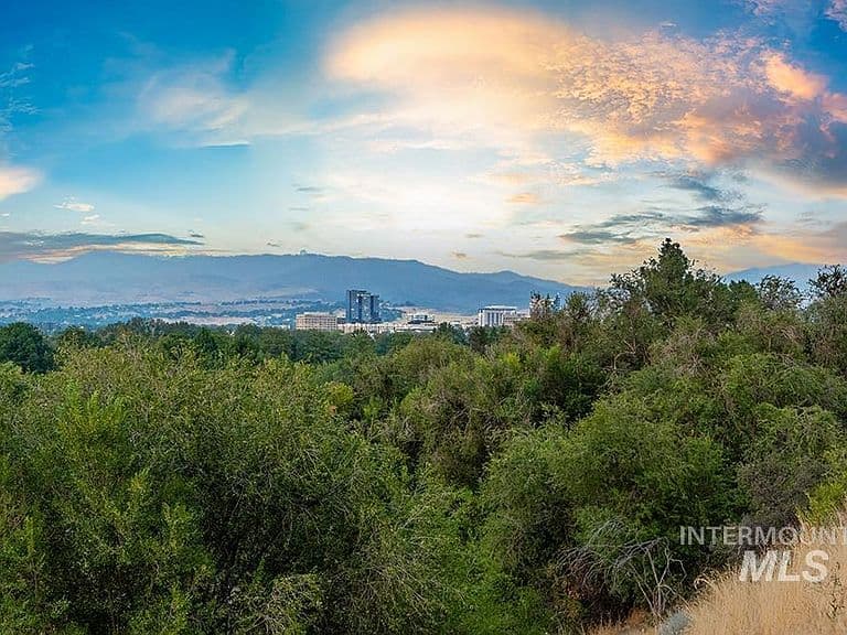 3603 W Crescent Rim Dr photo 2