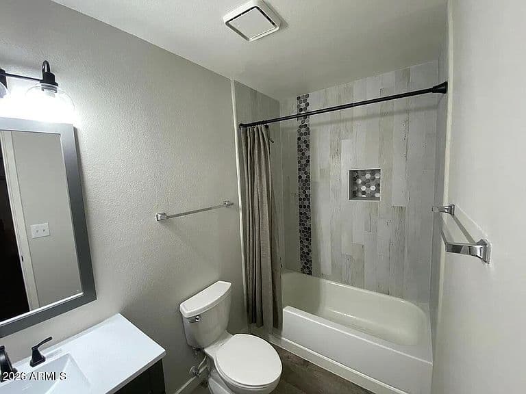 727 S Hartford St Unit 198 photo 1