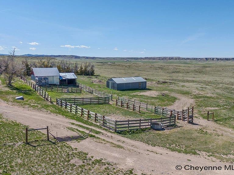 487 Ty Rd photo 3