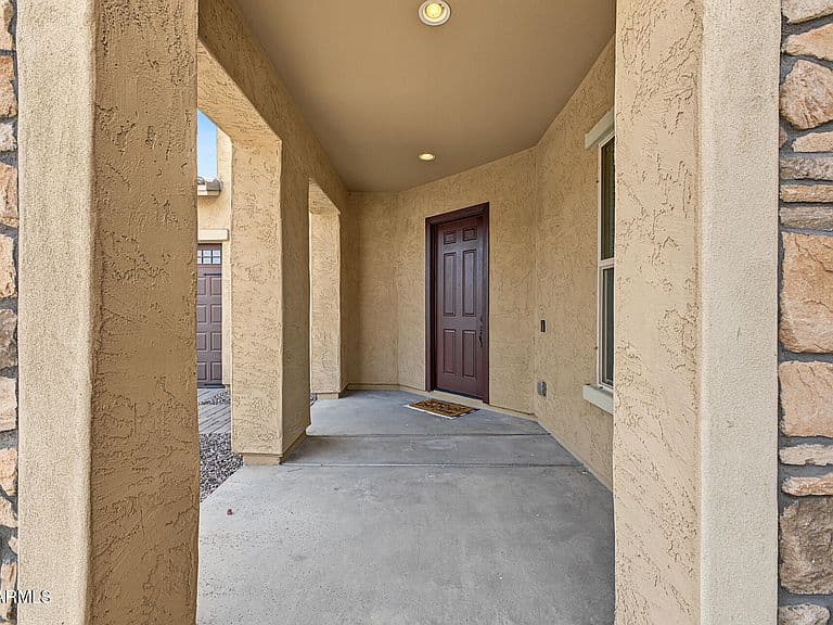 2664 E HAZELTINE Way photo 5