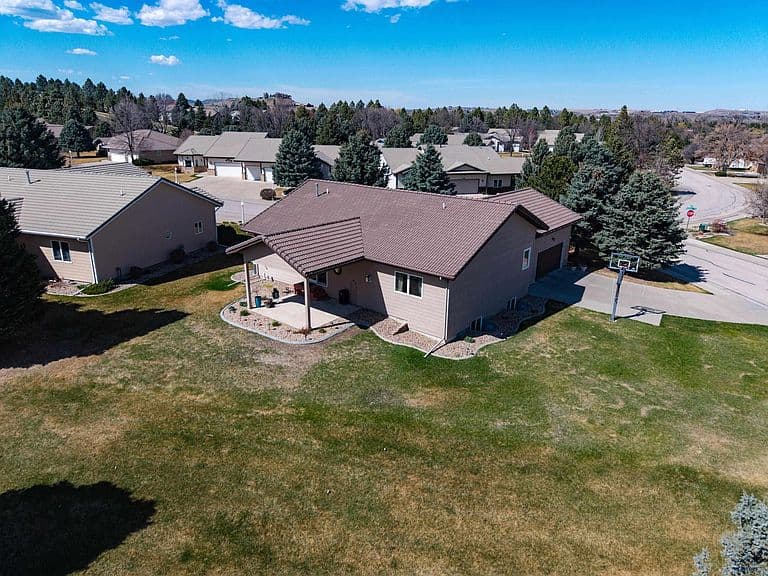 3459 Willowbend Rd photo 4
