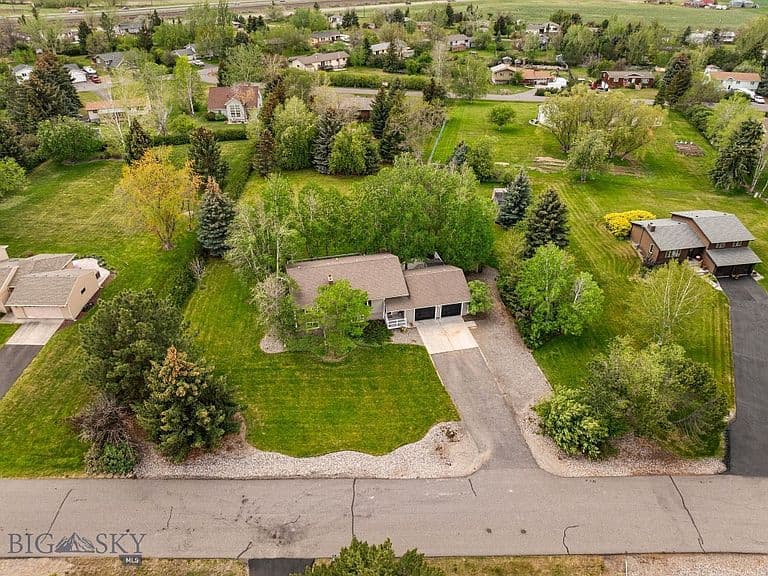 313 Cirque Dr photo 2