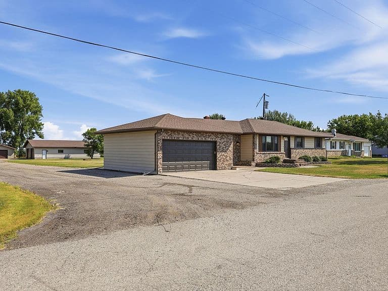6378 Highway 10 photo 2