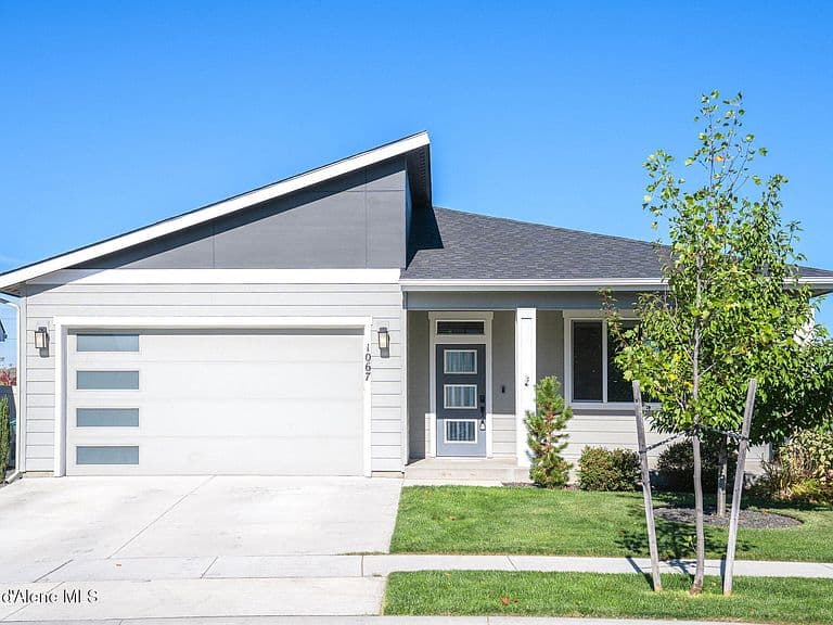 1067 E Percival Ln photo 3