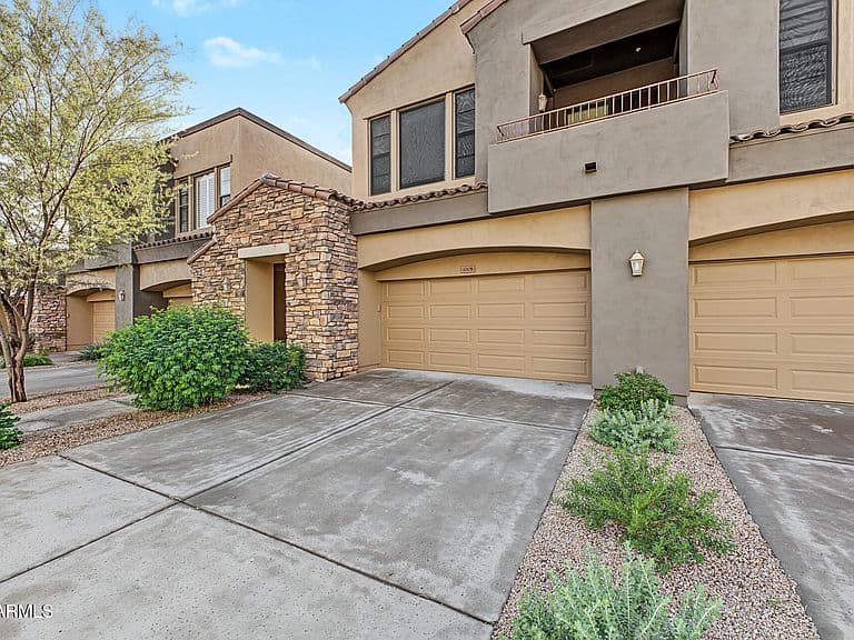 19550 N Grayhawk Drive #1008 photo 2