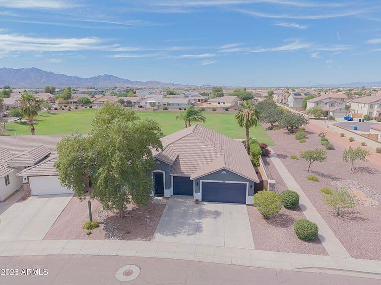 7222 S 73RD Lane photo 3