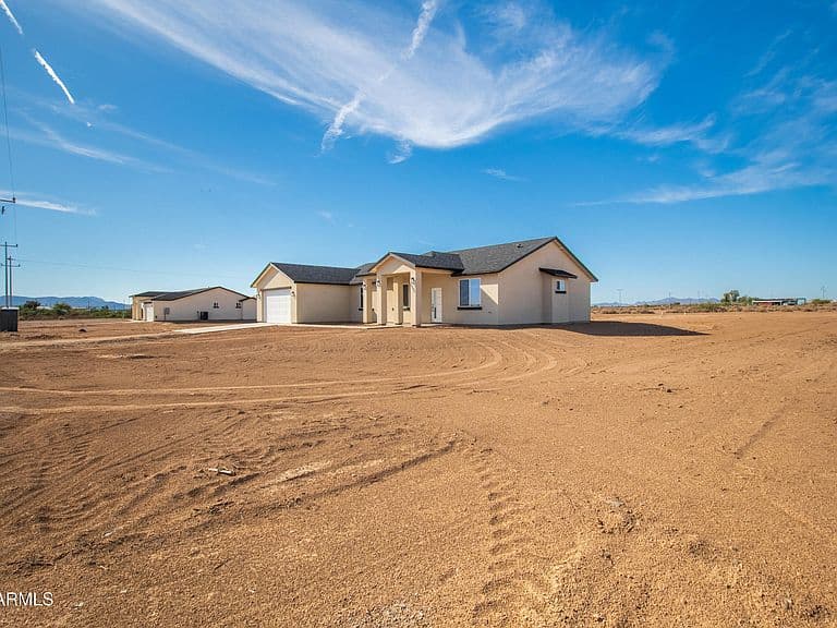 35936 W MAGNOLIA Street photo 3
