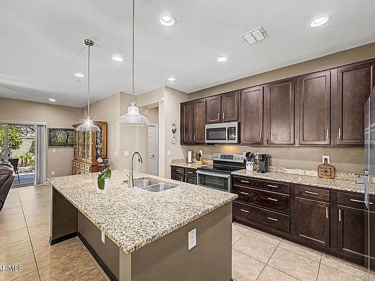 42163 N WOLLEMI Street photo 5