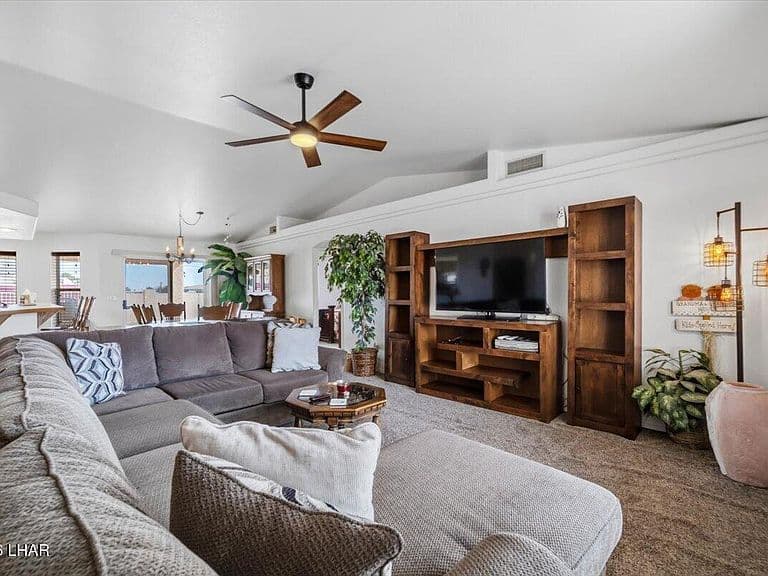 3900 Northstar Dr photo 3
