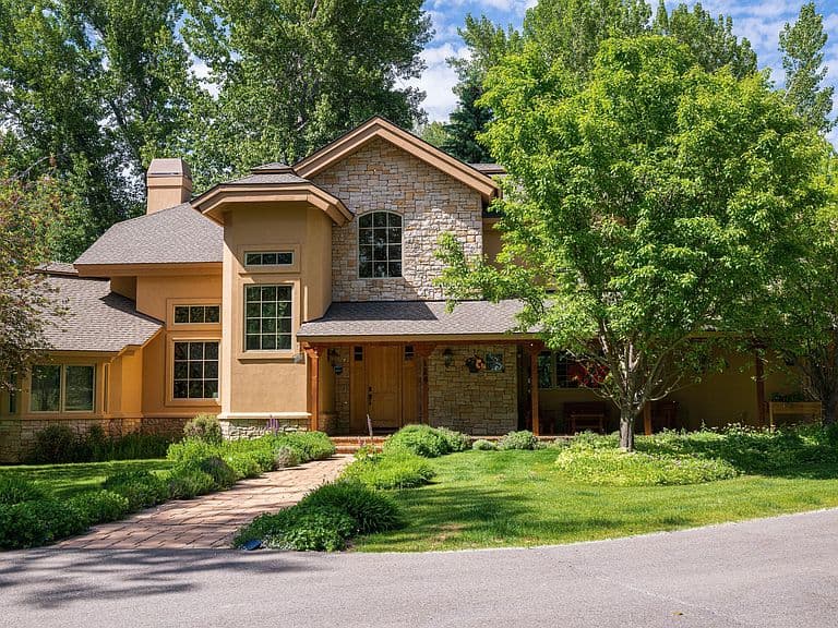 124 Deer Valley Ln photo 3
