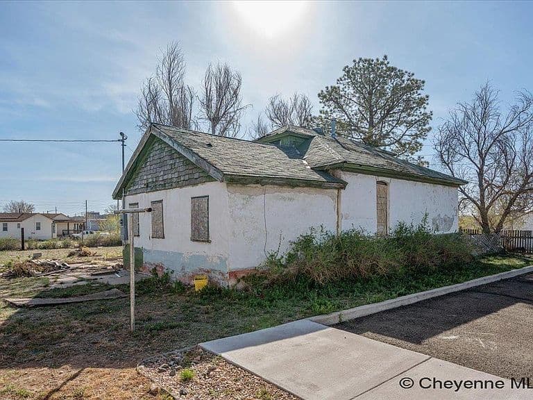1114 W 20th St photo 3