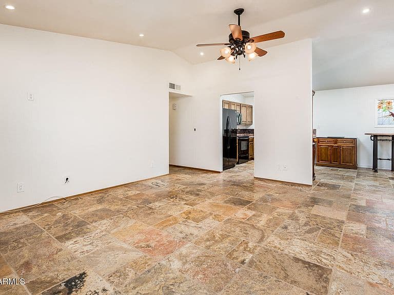 5013 E SHASTA Street photo 3