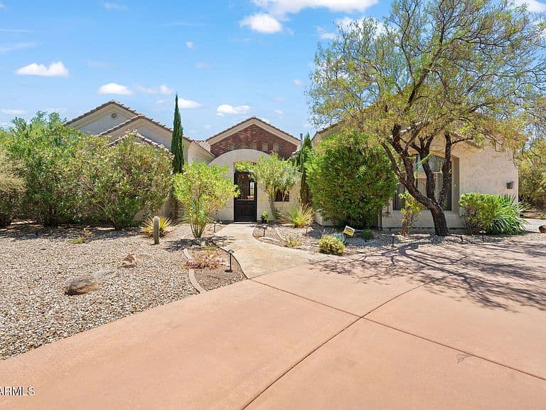 7999 E LA JUNTA Road photo 3