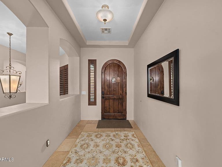 2334 E Samantha Way photo 5