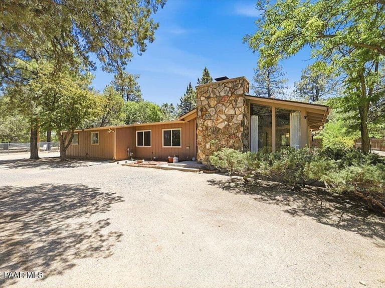 1133 Copper Basin Rd photo 2