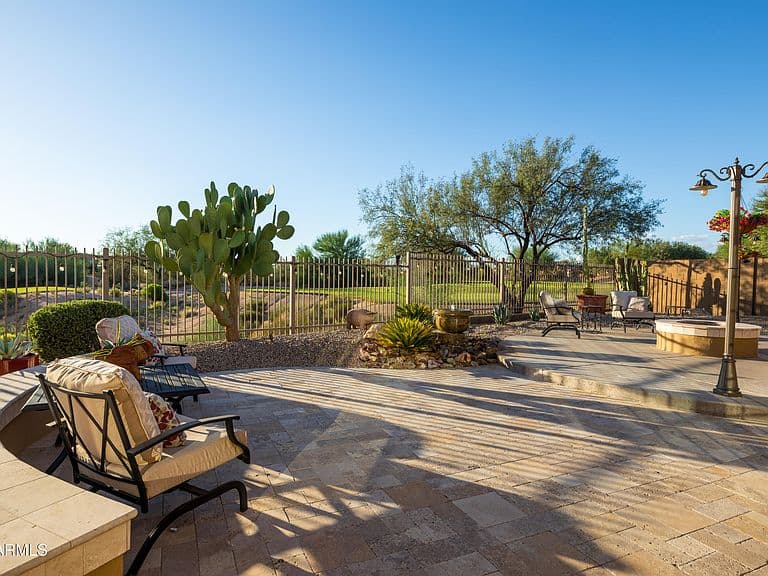 22822 N 52ND Street photo 2