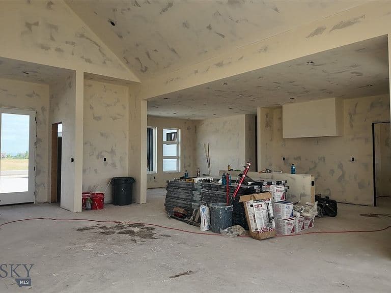 200 Crossbill Rd photo 4