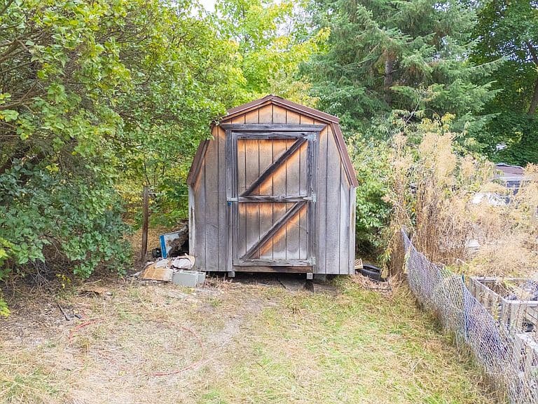 105 Meadowview Ln photo 4