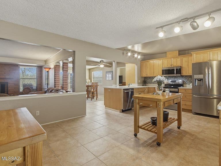 4432 N Summer Pl photo 4