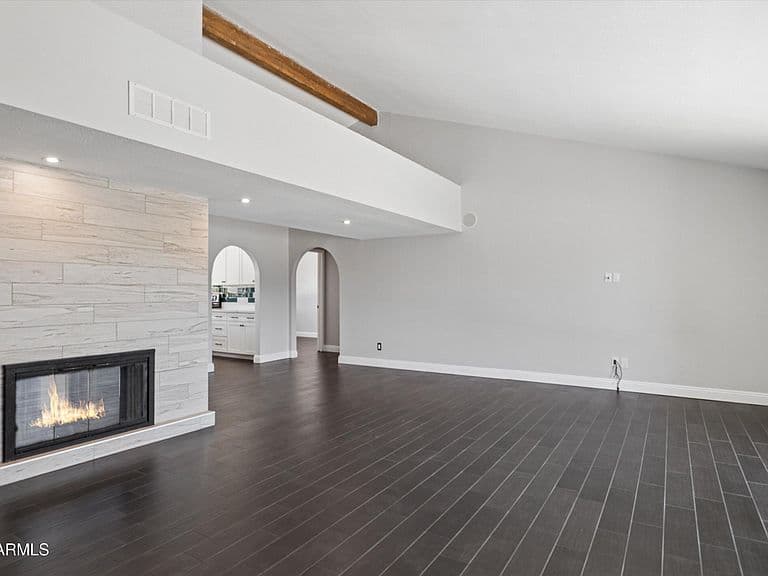 4242 E SHEENA Drive photo 3