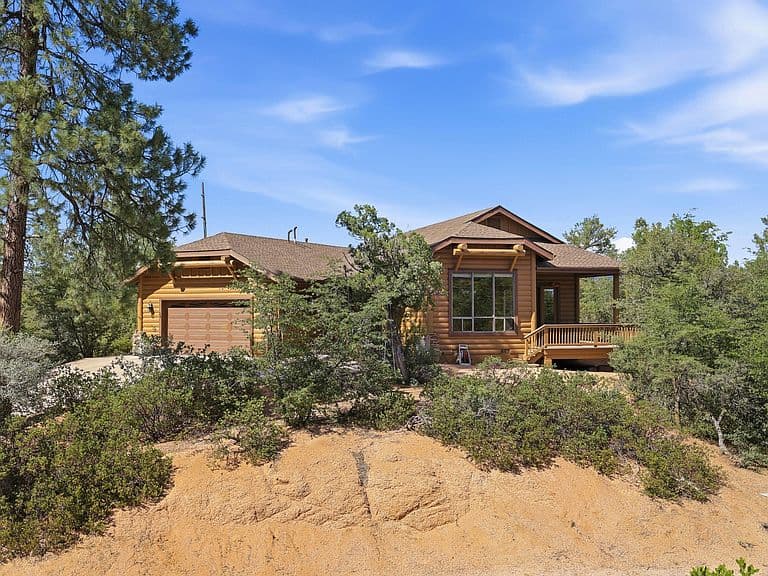 24 E Saddleback Trl photo 1