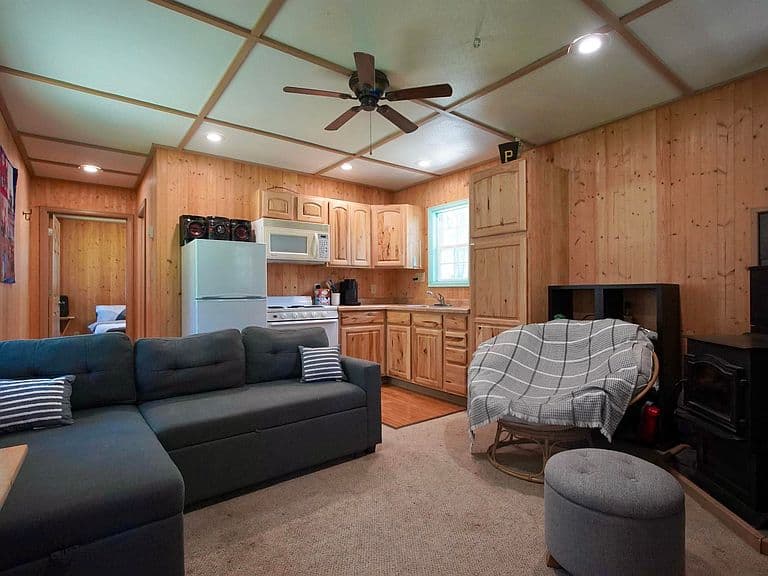 10105 Cantrell Rd photo 5