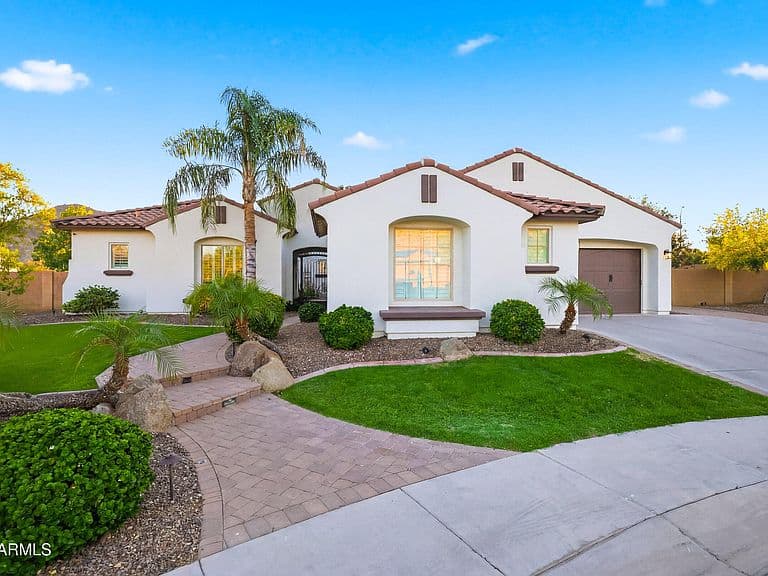 4950 W LARIAT Lane photo 2
