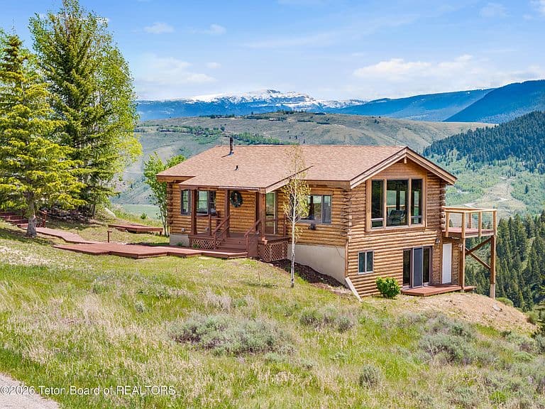 555 N Ridge View Dr photo 5