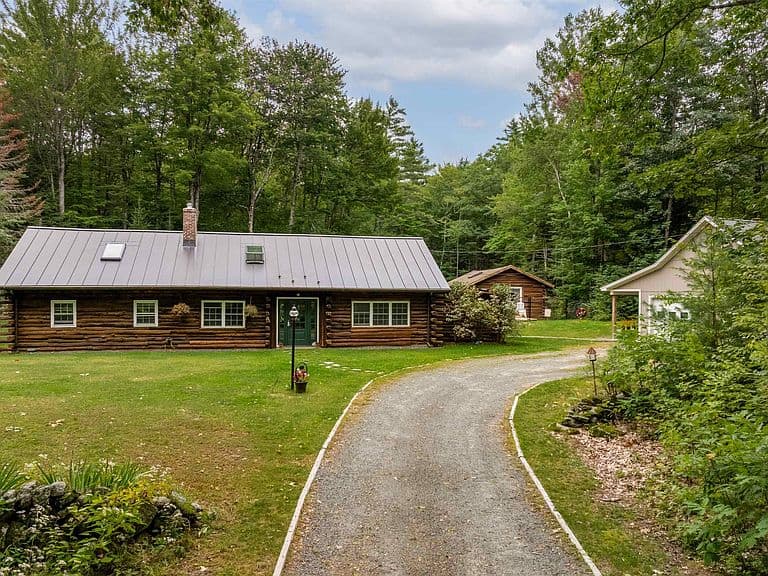 57 Sawyer Hill Road photo 1