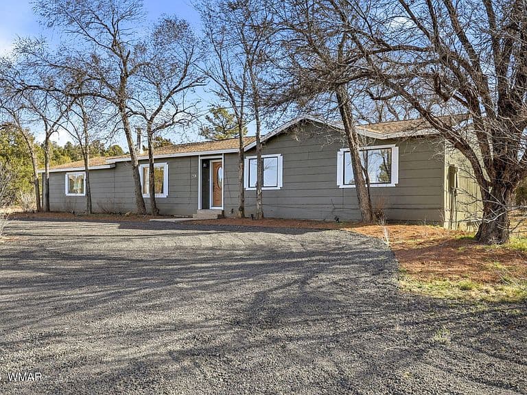 7124 Simons Way photo 2