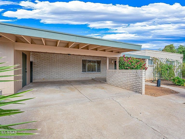 6649 E Calle De San Alberto photo 5