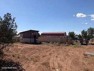 2365 N Luana Dr photo 3