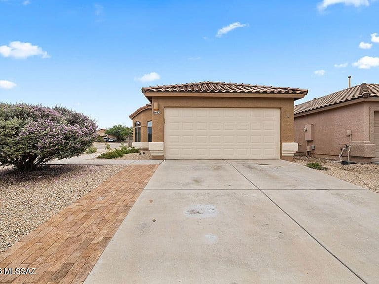 8403 S Otis Dr photo 3