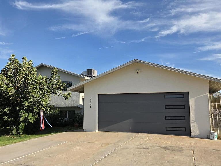 4201 W WALTANN Lane photo 1