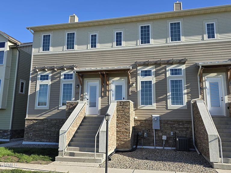 3212 Kenner Loop photo 1