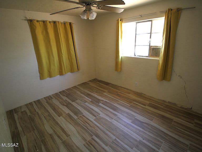 2726 N Baxter Ave photo 5