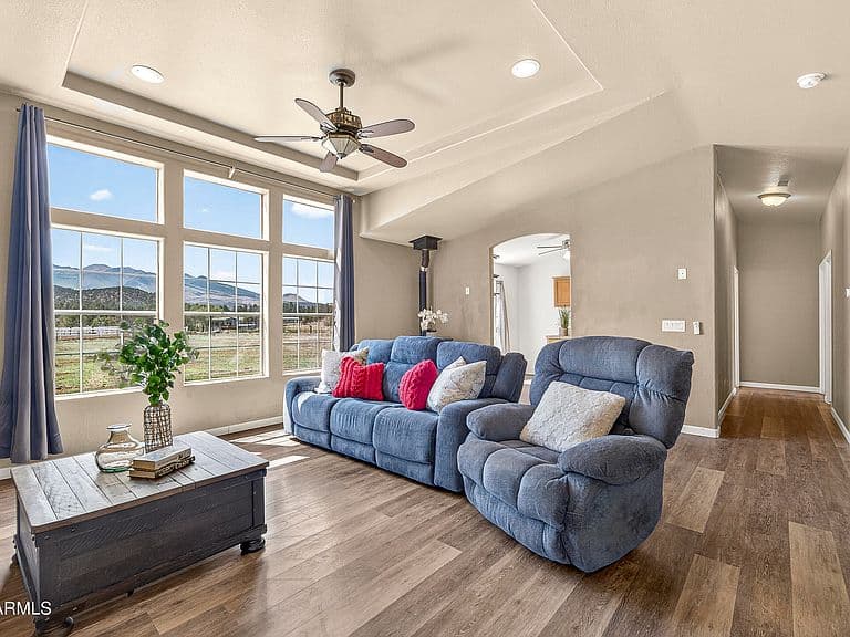 7769 EMILY Way photo 1