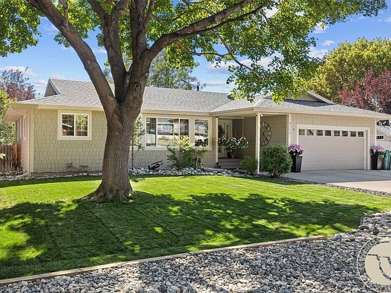 4234 Toyon Dr photo 1