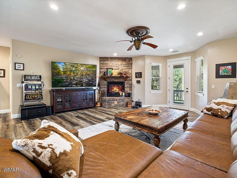3400 W Lion Barger Dr photo 2