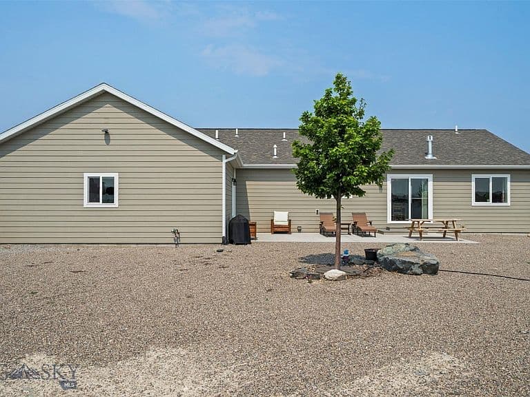 9 Blackfoot Trl photo 5
