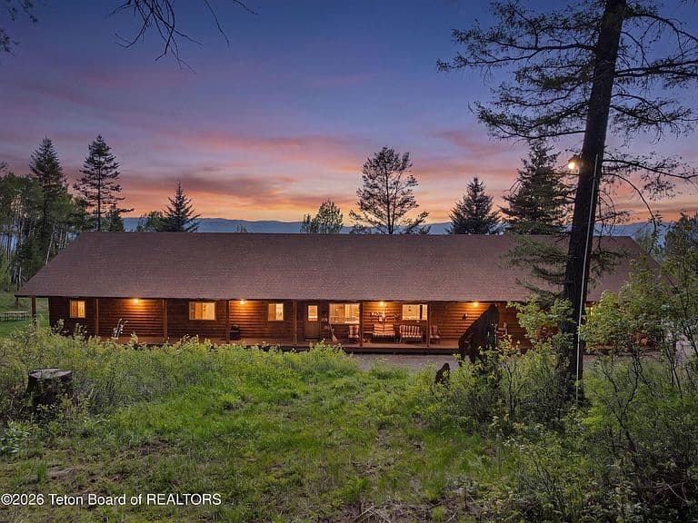 256 Pierce Dr photo 3
