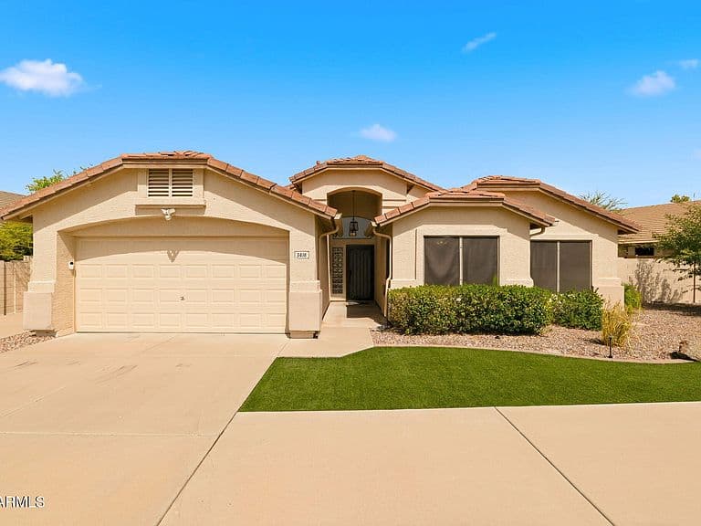 3416 W PATRICK Lane photo 1