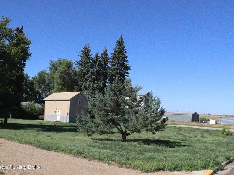 205 Highway 200 photo 5