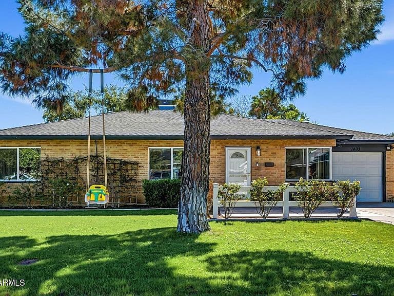 1403 W LUKE Avenue photo 1