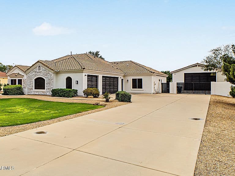 21039 E PUMMELOS Road photo 4