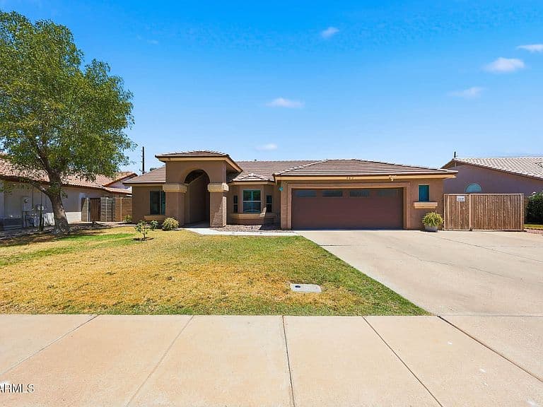 463 S 26TH Circle photo 2