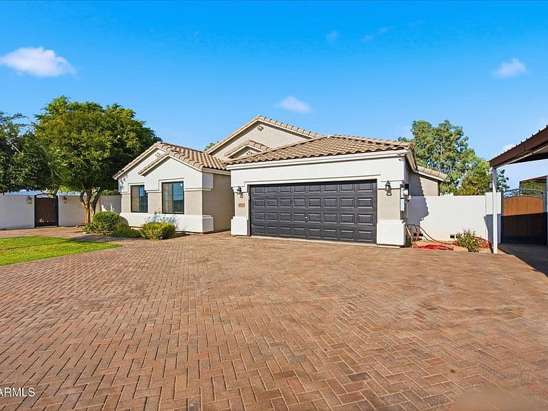 10013 S 280TH Lane photo 5