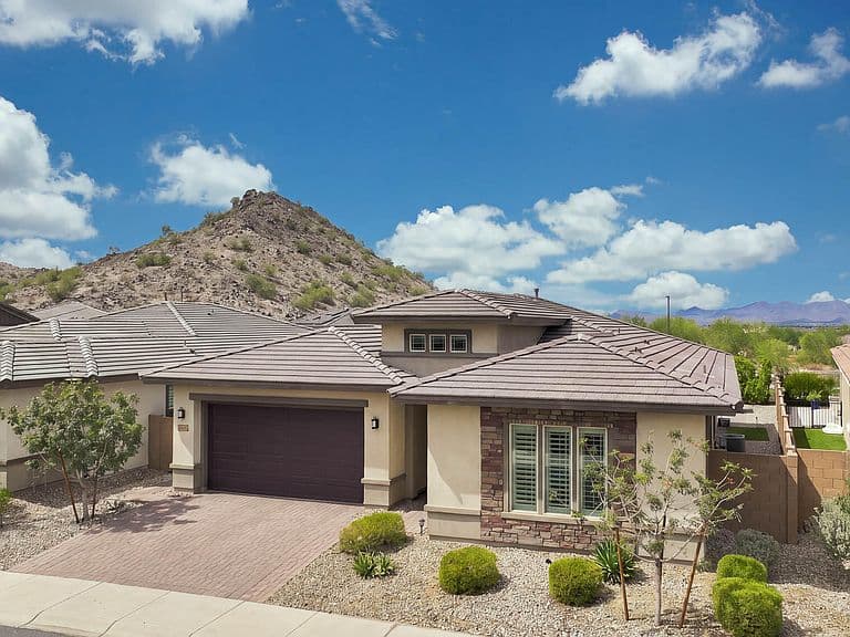 18204 W HOPE Drive photo 2
