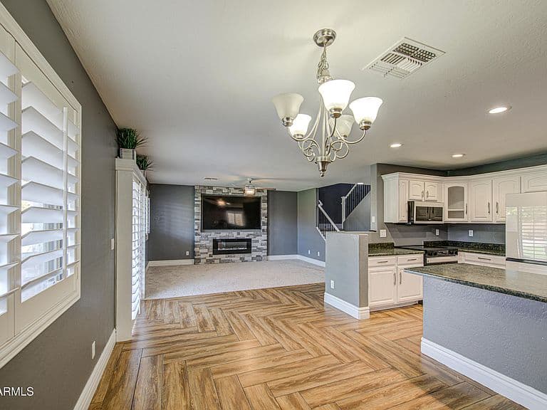 23640 W GROVE Street photo 5